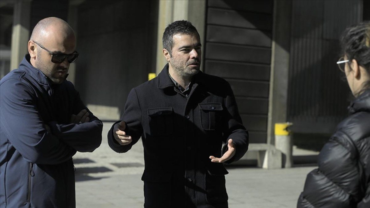 Afet bölgesine giden Bosna Hersekli gazeteciler: Türk askeri iki günde 1000 çadır kurdu