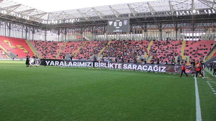 Göztepe ve Başakşehir depremzedeler için karşılaştı