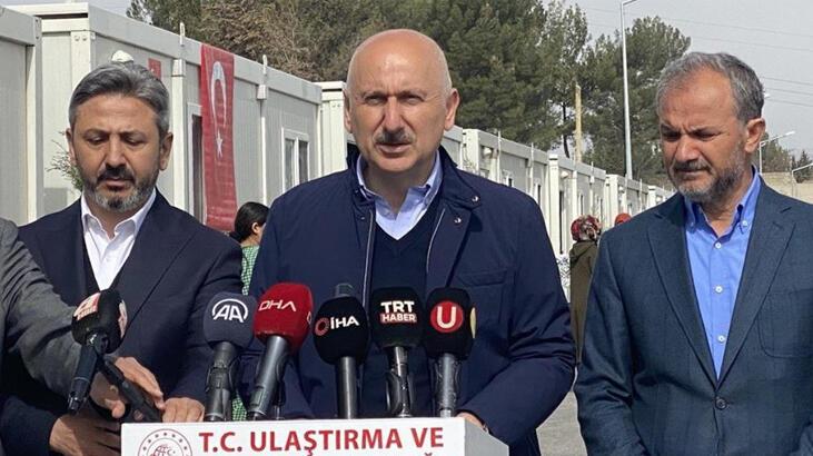 Bakan Karaismailoğlu, deprem bölgesindeki çalışmalarla ilgili bilgi verdi