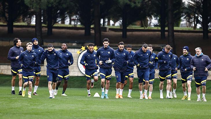 Fenerbahçe’de Peres ve Batshuayi bireysel çalıştı