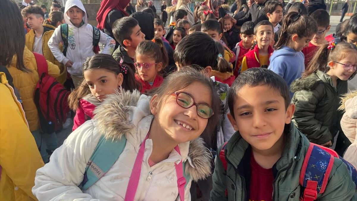 Şanlıurfa’da depremin ardından eğitim ve öğretim başladı