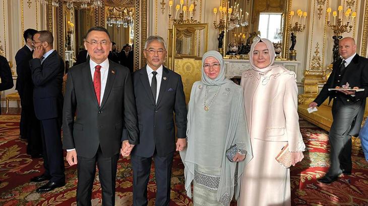 3’üncü Charles’ın taç giyme töreninde Türkiye’yi Fuat Oktay temsil etti