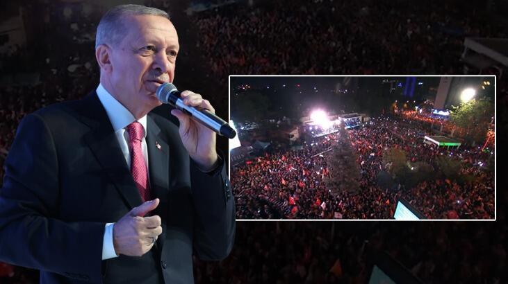 Cumhurbaşkanı Erdoğan’dan balkon konuşması