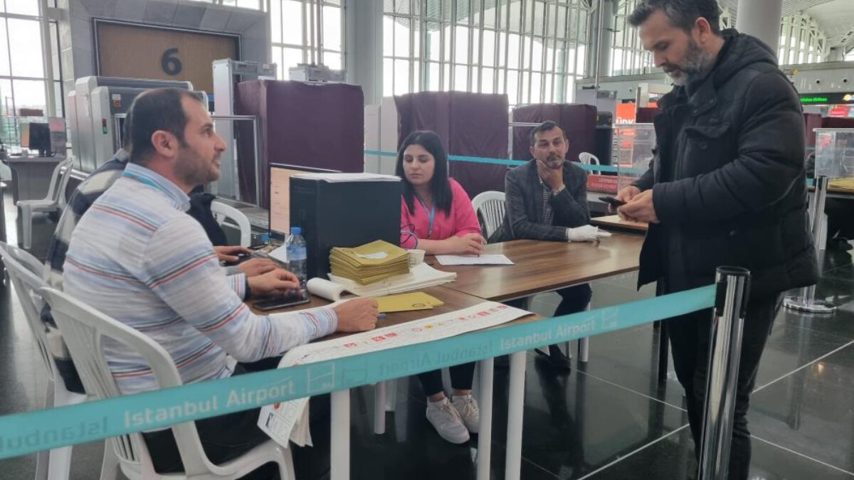 İstanbul Havaalanı’nda oy kullanma işlemi sürüyor