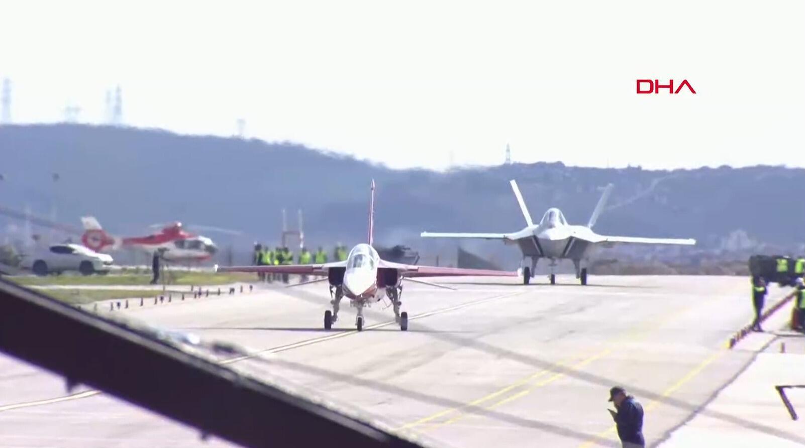 Türk havacılığı için tarihi gün! Bakan Akar: Ülkemiz üretim üssü haline geldi