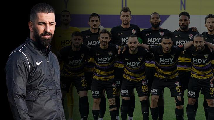 Arda Turan’dan ilk transfer! Şampiyonun orta sahasına kanca attı