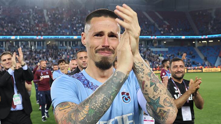 Futbol Marek Hamsik’i bırakmıyor