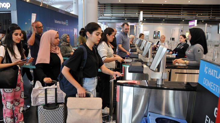 İstanbul Havalimanı’nda bayram tatili yoğunluğu