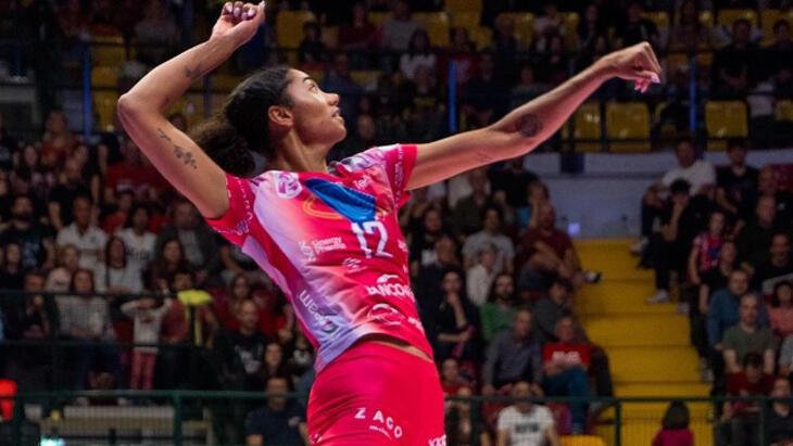 VakıfBank’ın yeni pasör çaprazı Jordan Thompson