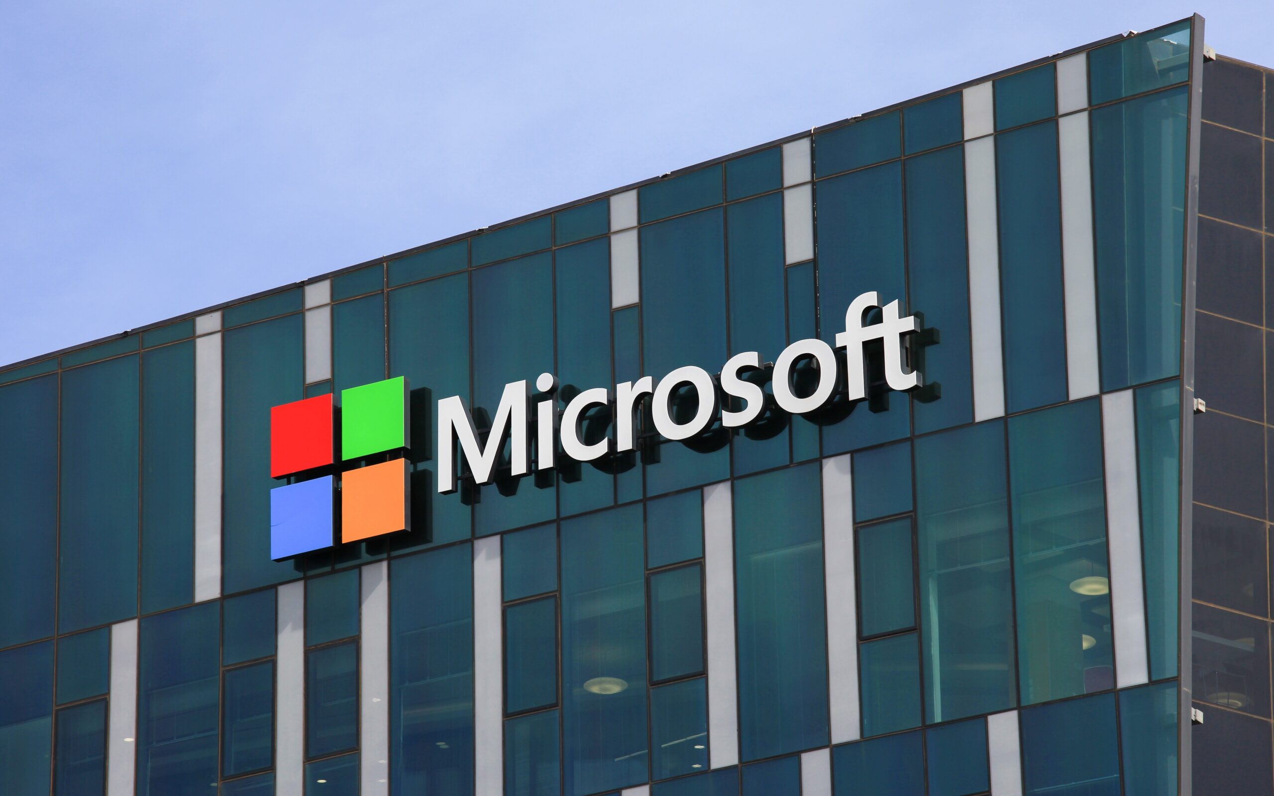 Yapay zeka Microsoft’a 2027 yılına kadar 100 milyar dolar ek gelir getirebilir