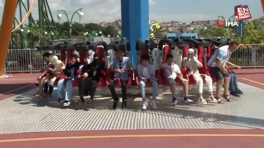 Bayramı İstanbul’da geçirenler çocuklarını eğlence parkına götürdü