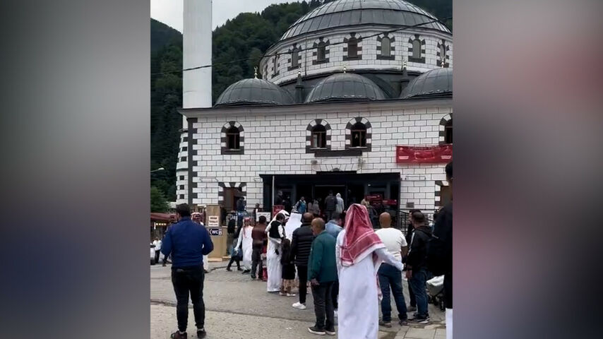 Trabzon Uzungöl’e Arap turist akını