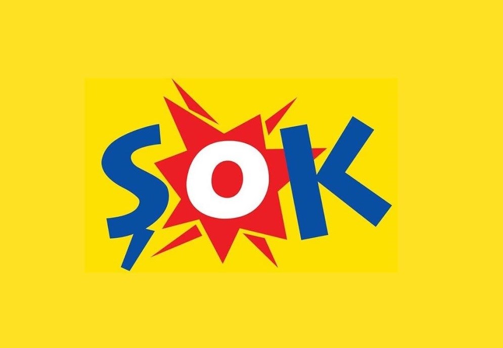 ŞOK marketlerde Android TV kutusu ve LED projeksiyon cihazı var