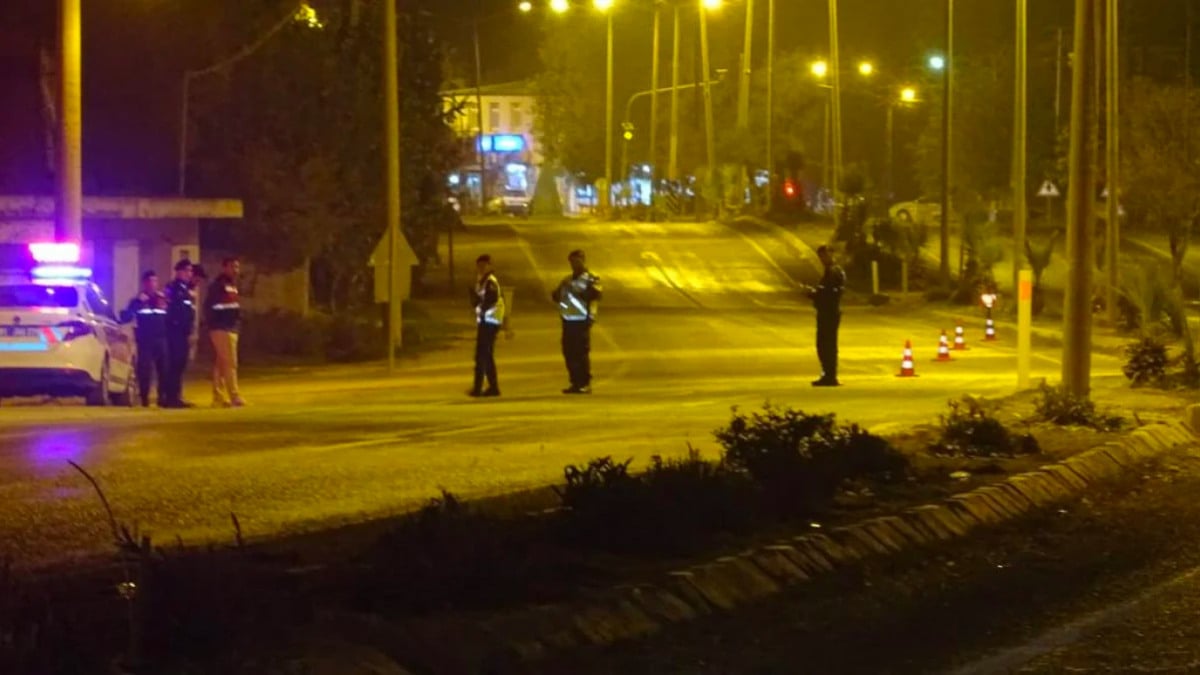 Adana’da arama kaydı bulunan 28 şüpheli yakalandı