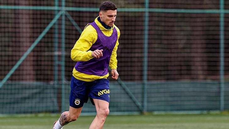 Fenerbahçe’nin yeni transferi Rade Krunic ilk antrenmanına çıktı