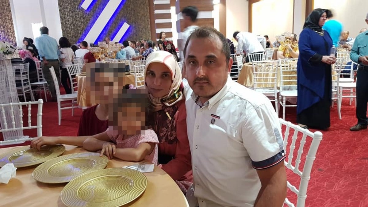 Bursa’da acı ölüm… Kızlarına bayramlık almaya giderken araba çarptı