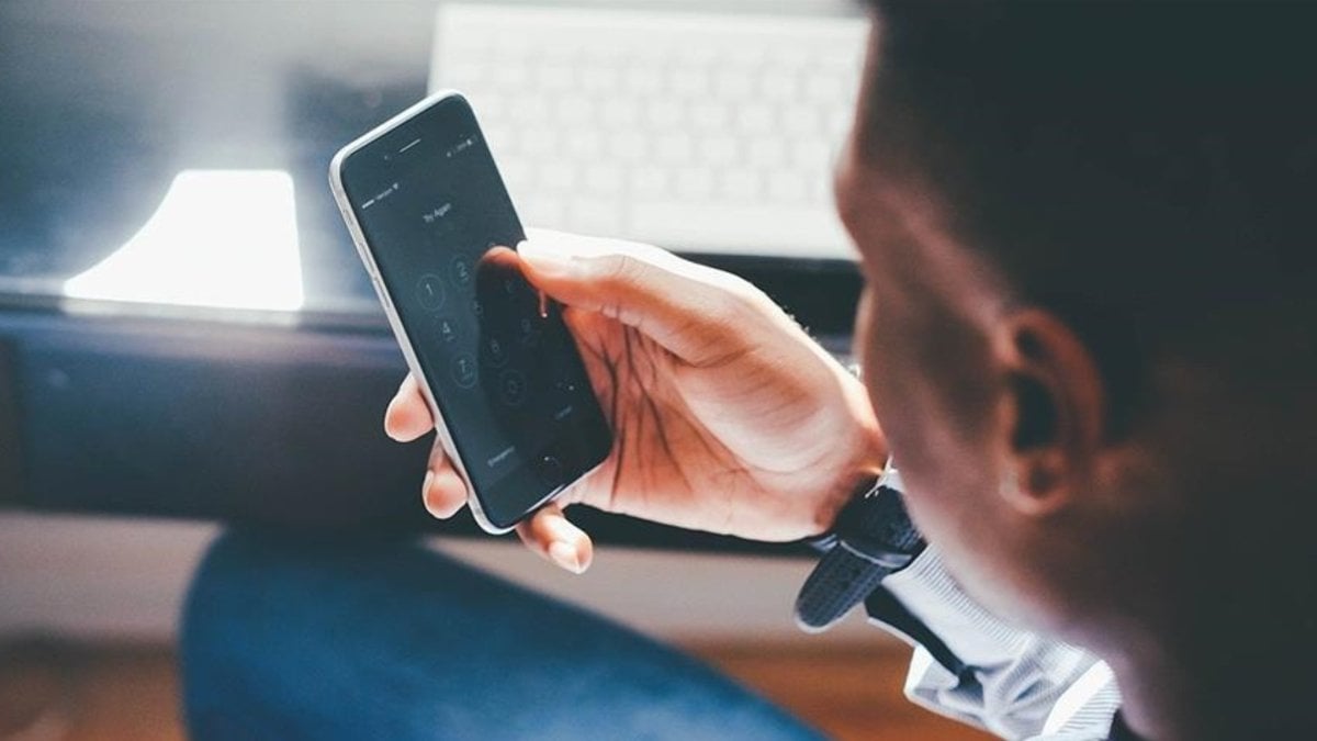 Cep telefonlarının aşırı kullanımı eklemlere zararlı