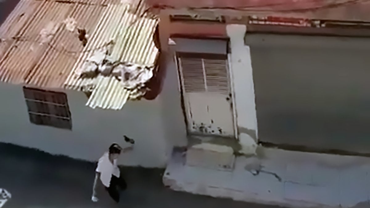 Adana’da borçlusunun evine ateş açtı