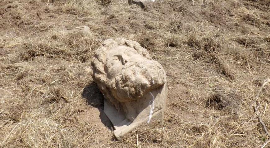 Aphrodisias’ta benzersiz keşif! Kolosal Zeus Başı bulundu