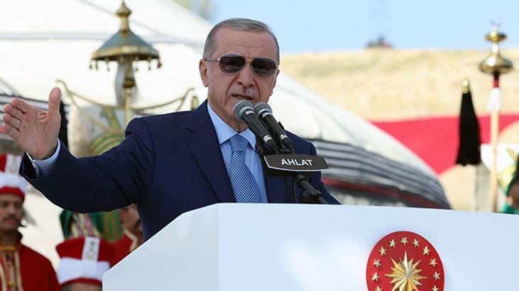Cumhurbaşkanı Erdoğan Ahlat’ta: Anadolu bizim öz yurdumuzdur