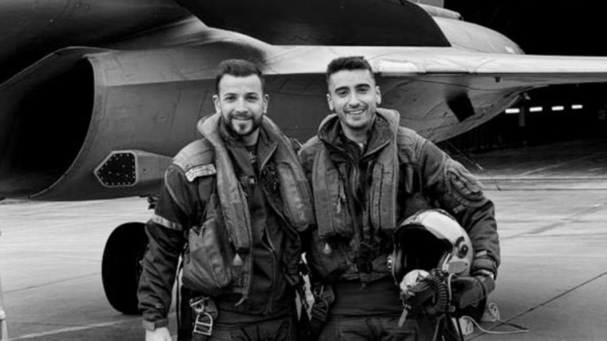 Fransa’da askeri uçaklar çarpıştı: 2 pilot öldü