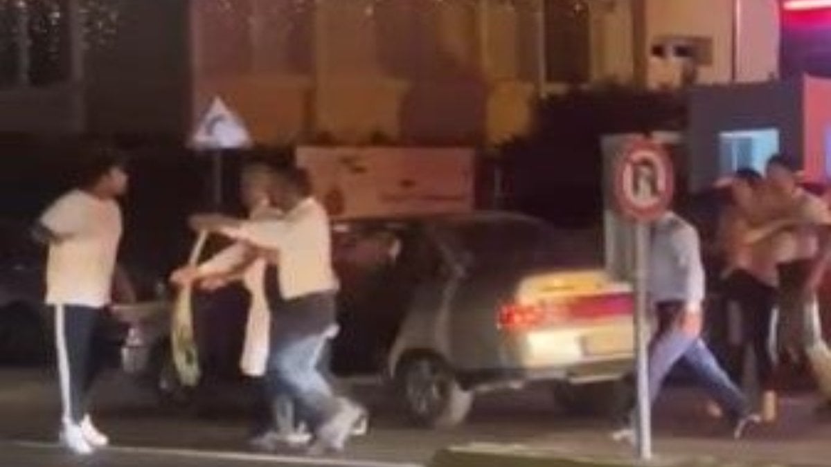 İstanbul’da valeler ve araç sürücüsü birbirine girdi