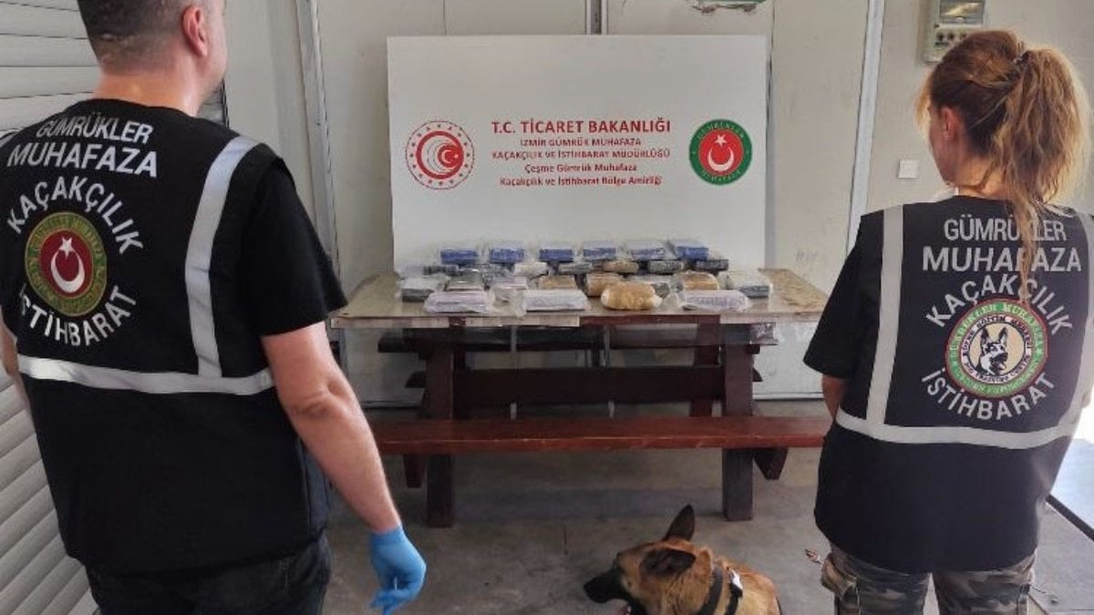 İzmir’de ekiplerden tarihi uyuşturucu operasyonu