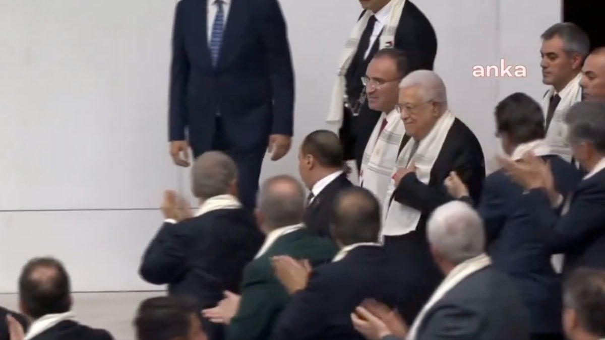 Mahmud Abbas, TBMM’de ayakta alkışlandı