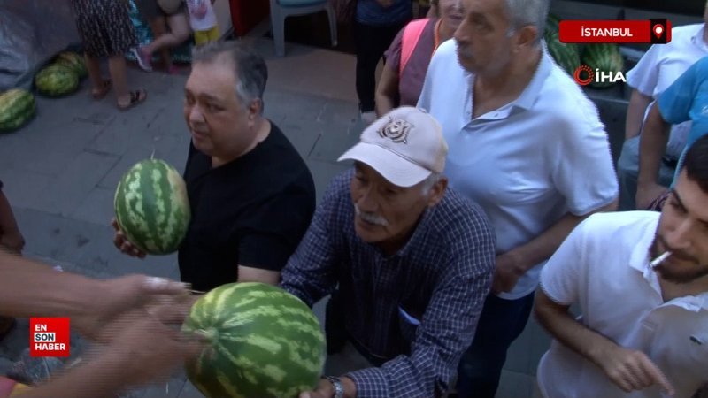 Maltepe’de 25 ton karpuzu ücretsiz dağıttı