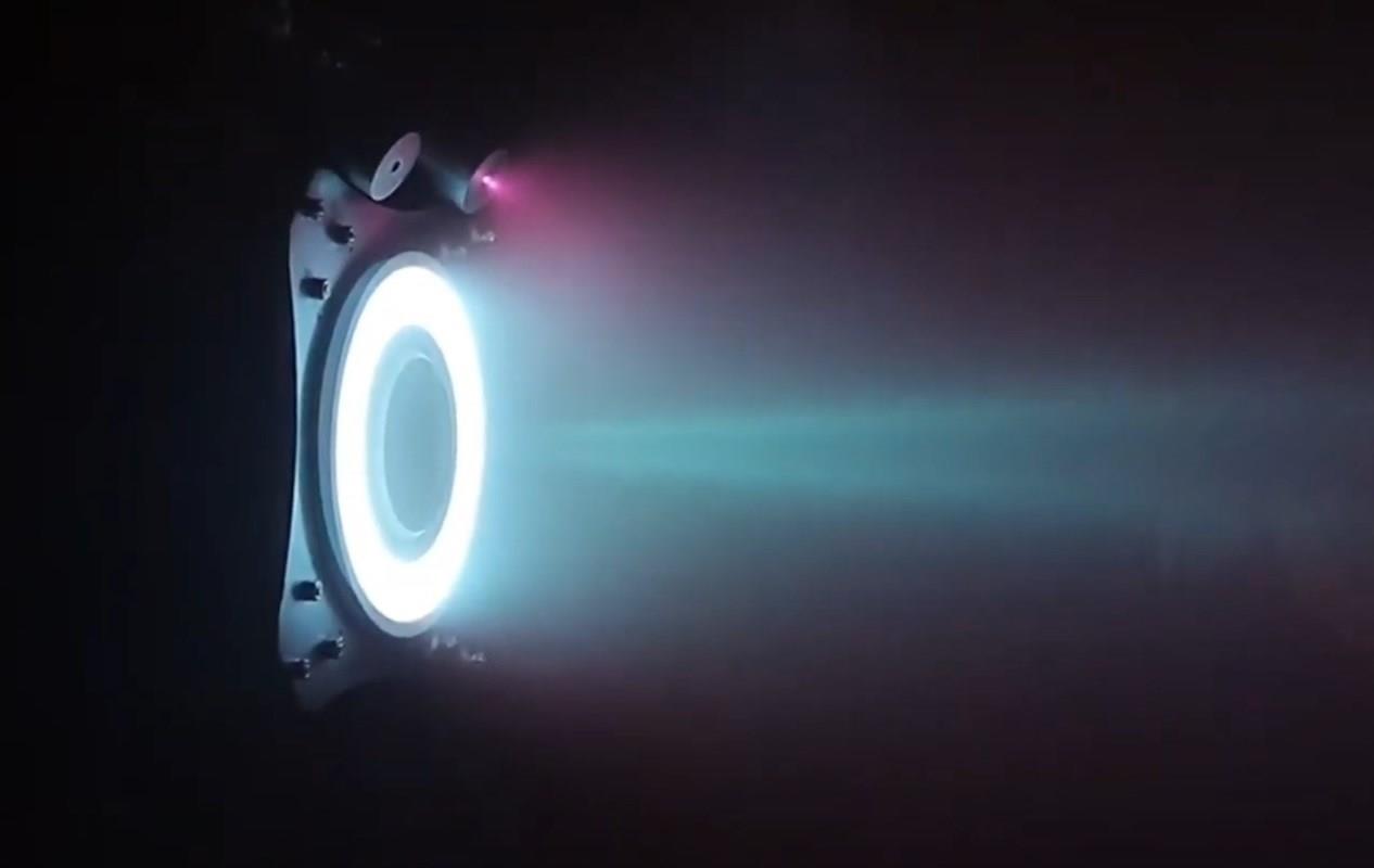 Türksat 6A’nın iyon motoru HALE-1500 ateşlendi