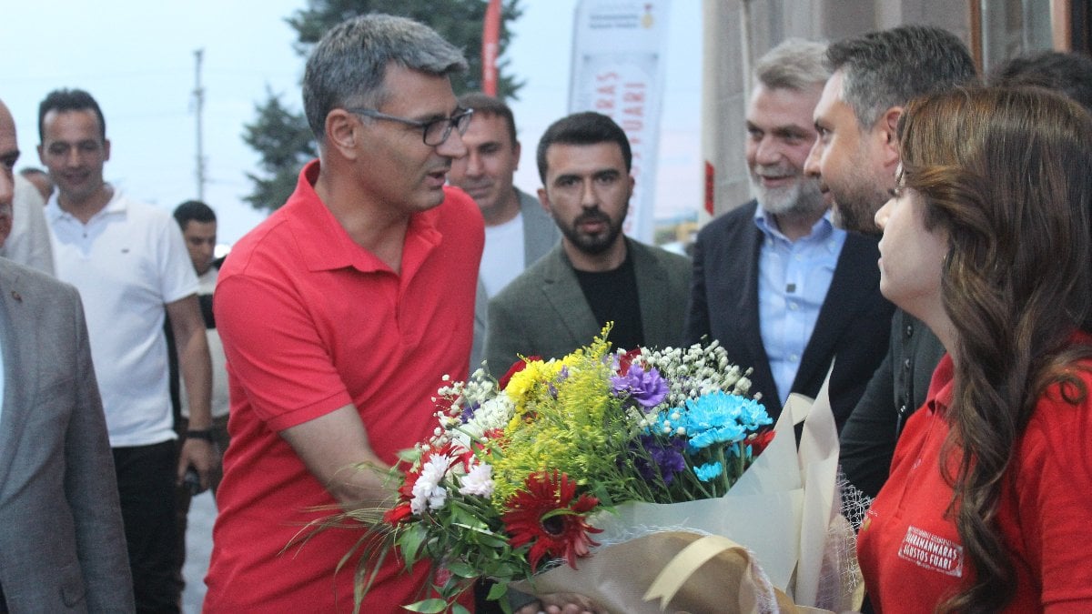 Yusuf Dikeç, Kahramanmaraş’ta ilgiyle karşılandı