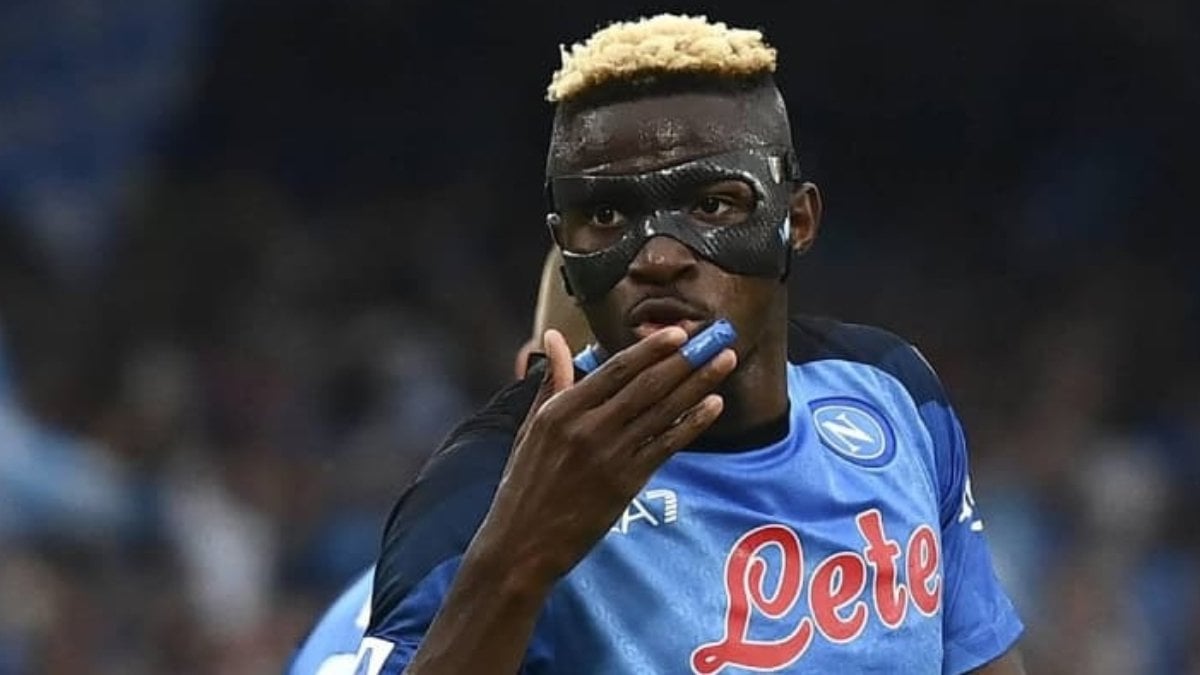Napoli, Victor Osimhen’in sözleşmesini uzattı