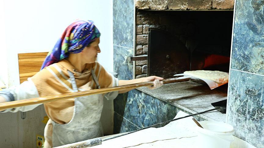 164 yıllık gelenek! 1 yıl hiçbir şey olmuyor: ‘Gurbetçiler koli koli götürüyor’