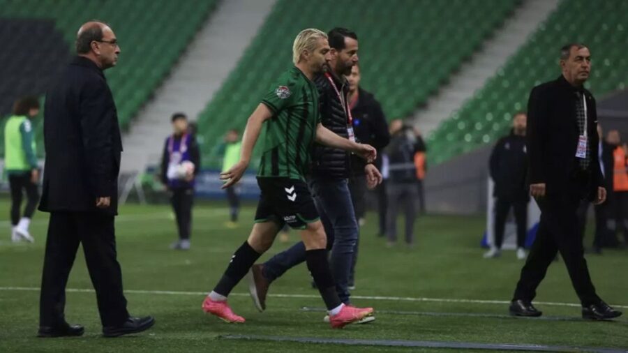 Caner Erkin’e 13 maç men cezası