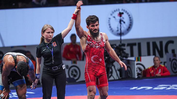 Milli güreşçi Soner Demirtaş kariyerini sonlandırdı